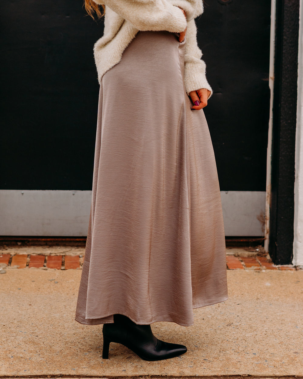 Z Supply: NorthPointe Midi Skirt in Moonlight - The Vogue Boutique