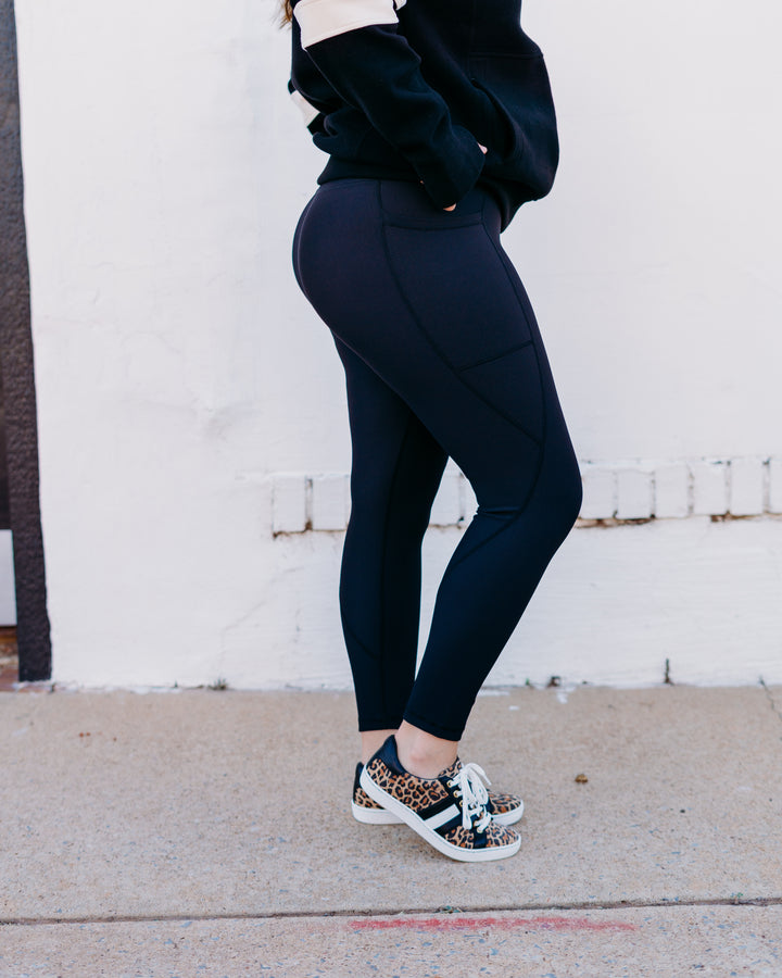Glyder: Beam 7/8 Leggings in Black - The Vogue Boutique