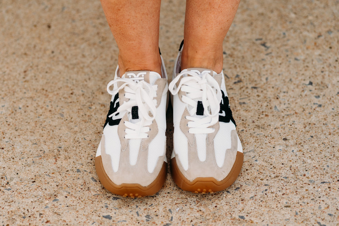 Sam Edelman: Langley Lace Up Sneaker in White/Tan/Black - The Vogue Boutique