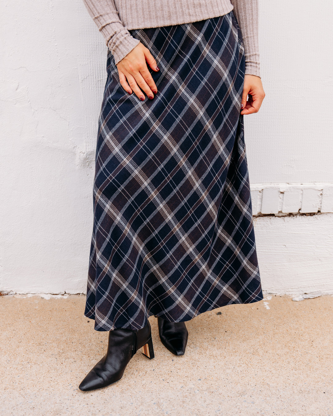 Z Supply: Crestview Plaid Maxi Skirt in Eclipse (ZK264201S)
