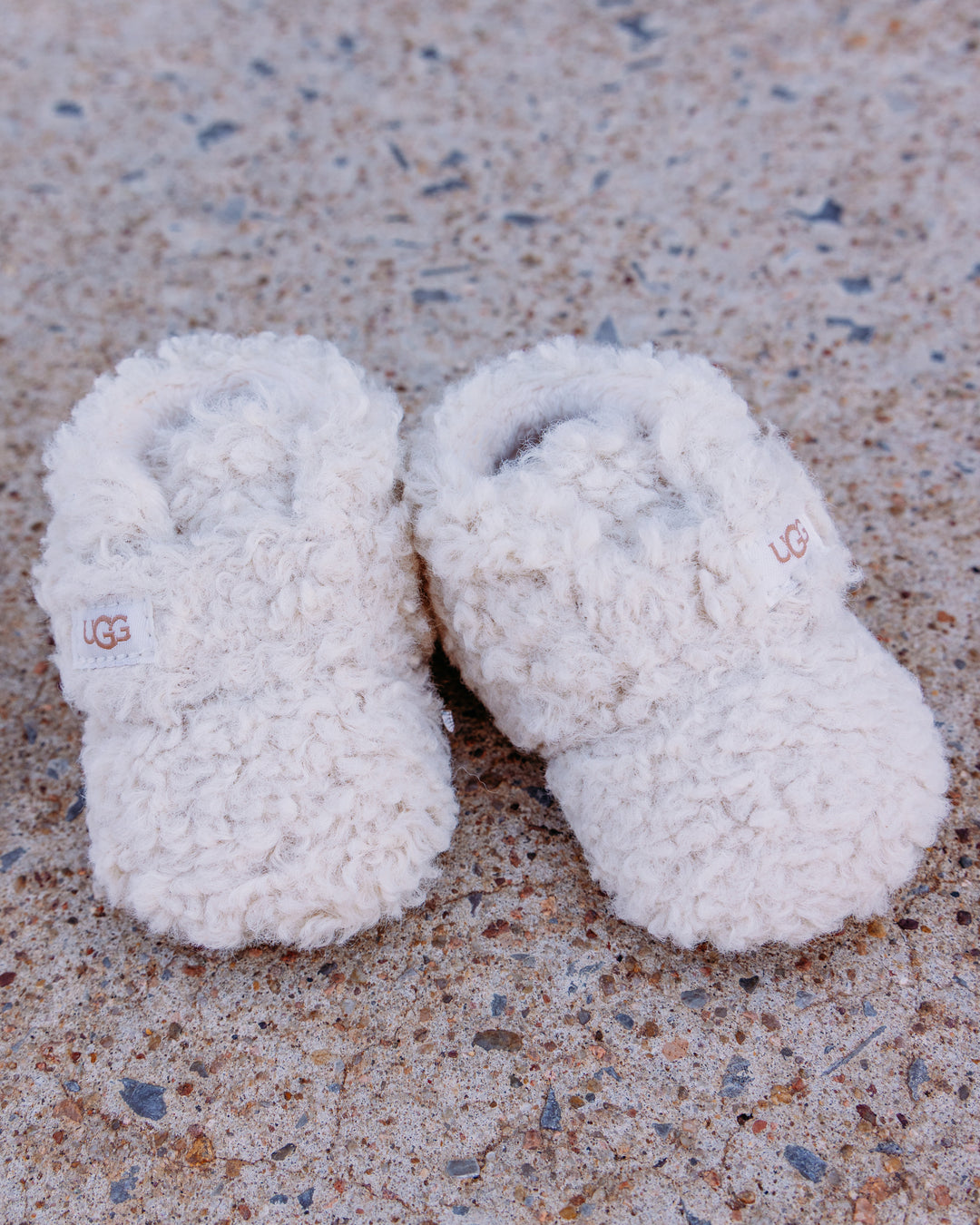 UGG: Kids Bixbee in Natural Curly Faux Fur