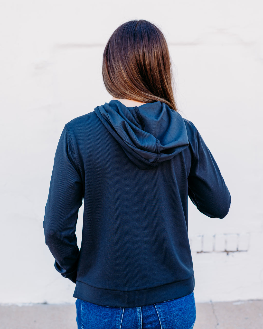 Thread & Supply: Izzy Hoodie in Black J1814TTRTS - The Vogue Boutique
