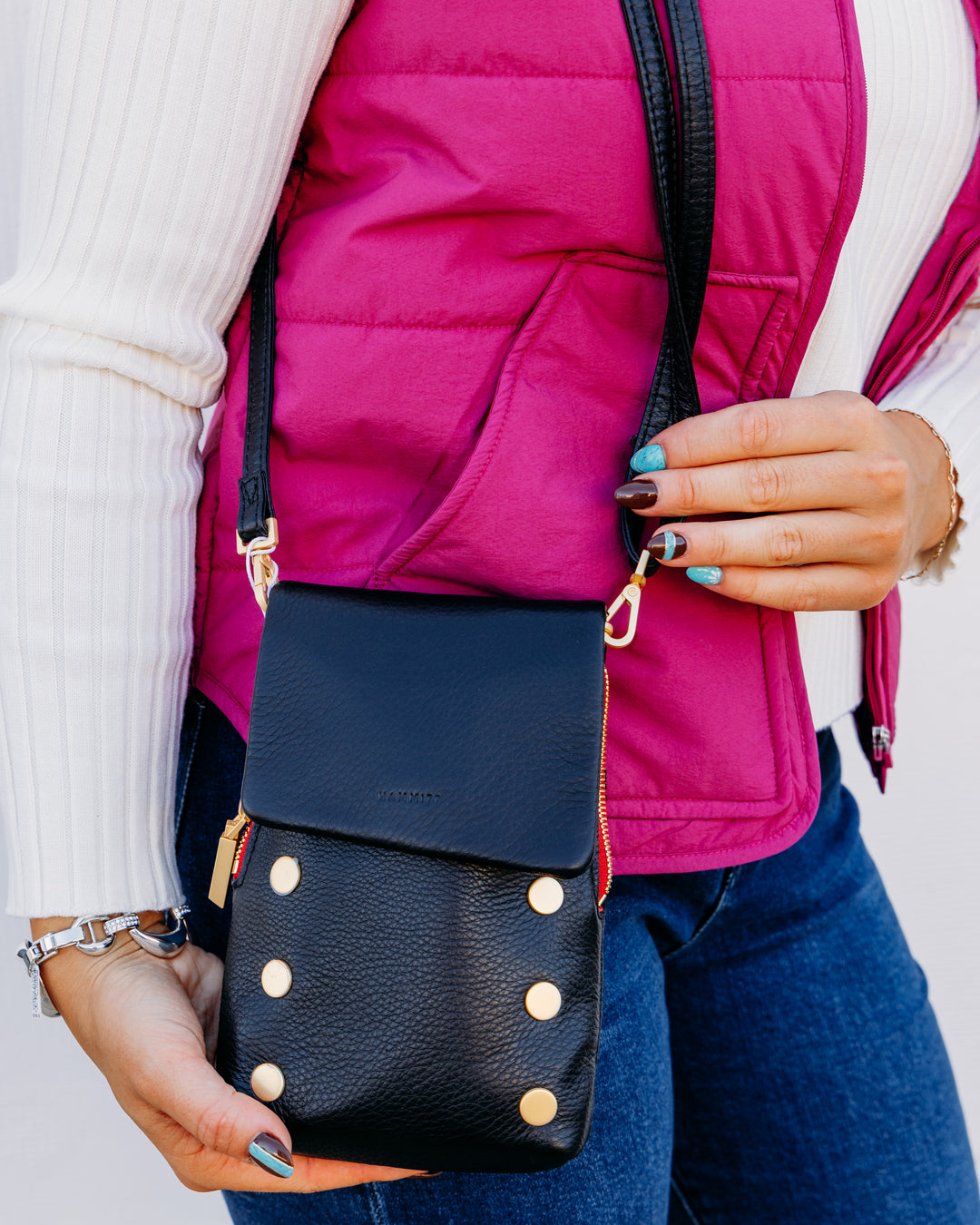 Hammitt: Vip mobile – Black/Brushed Gold red zip (17733)