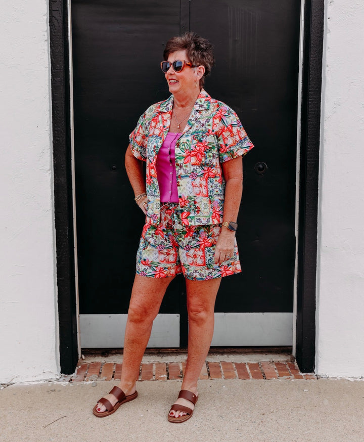 Joy Joy: Cuffed Pull on Shorts in Floral Patch (76A7500-5)