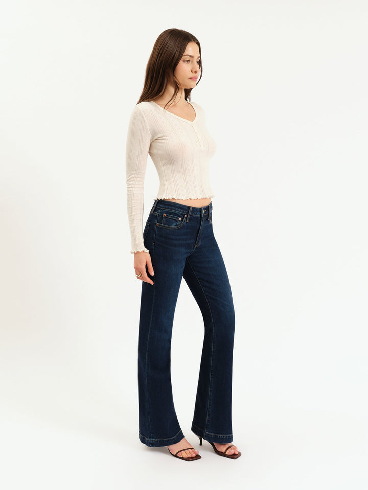 Daze: The Heartbreaker Mid Rise Flare in Dusk (D00017260-SO)