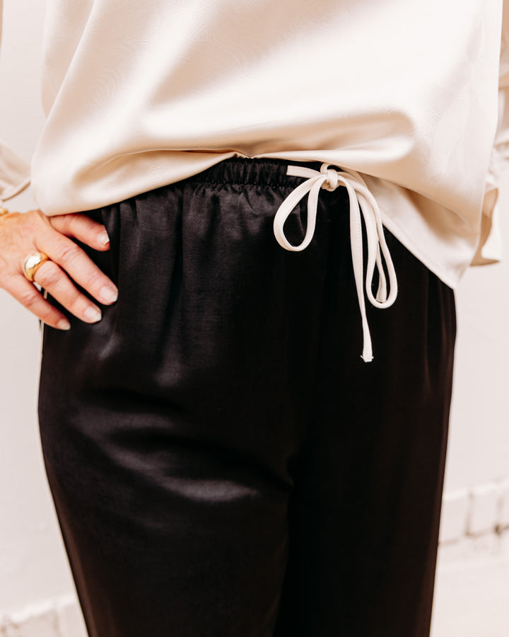 Velvet Heart: Doris Pant in Black (VFD-10211)