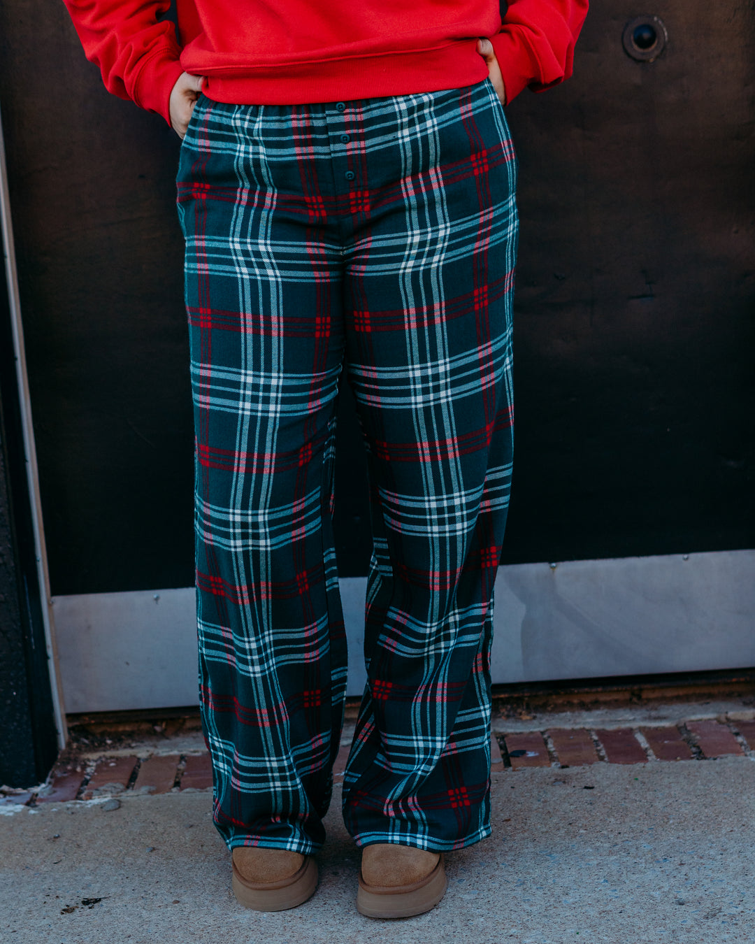 Z Supply: Hangout Plaid Pant in Mistletoe - The Vogue Boutique