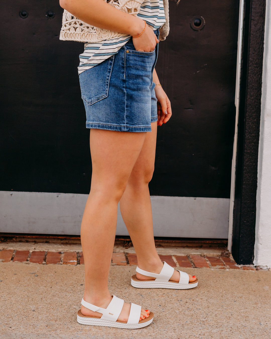 Liverpool: High Rise Heritage Short 4 1/2" Inseam in Horizons (LM9396VH) - The Vogue Boutique