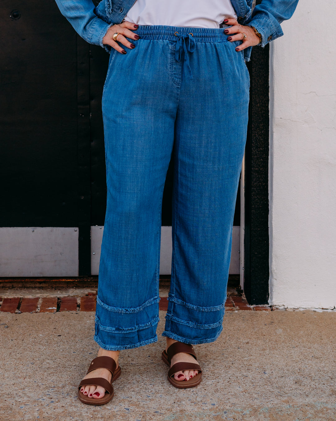 Multiples: Drawstring Elastic Waist 4-Pkt Crop Pant W/Fringe Strip Trim in Mdindg (M26202PM)
