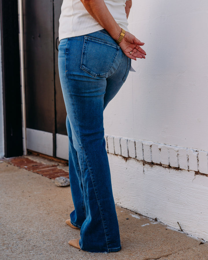 Good American: Soft Tech Good Classic Bootcut Jeans in Indigo1238 - The Vogue Boutique