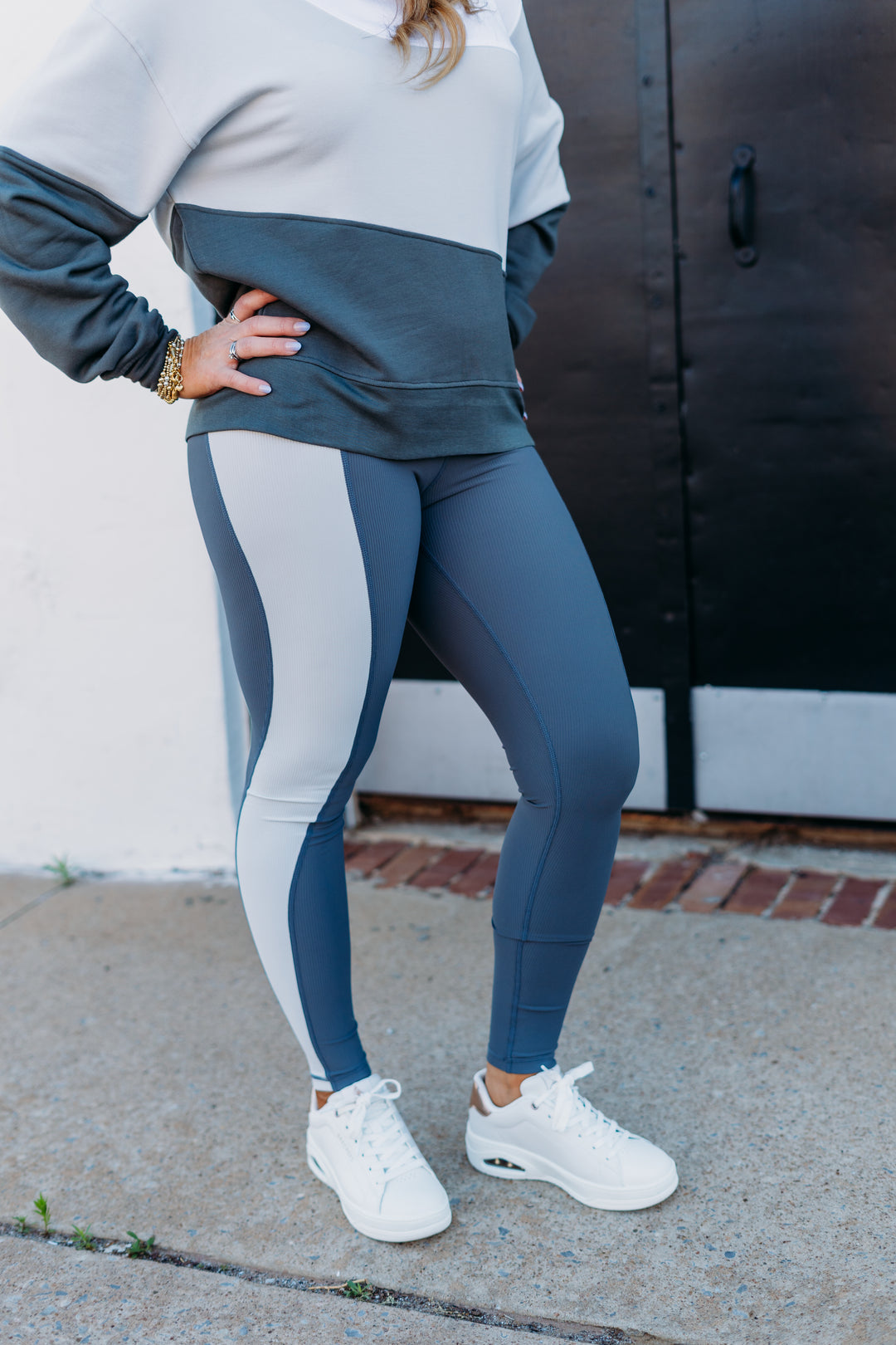 Glyder: Fusion Leggings in Carbon/Ash Grey - The Vogue Boutique
