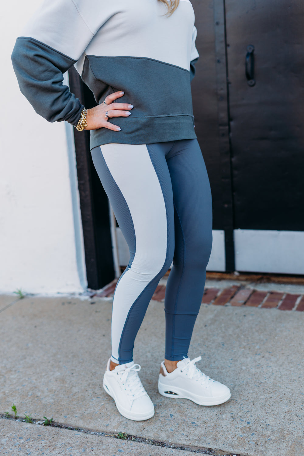 Glyder: Fusion Leggings in Carbon/Ash Grey - The Vogue Boutique