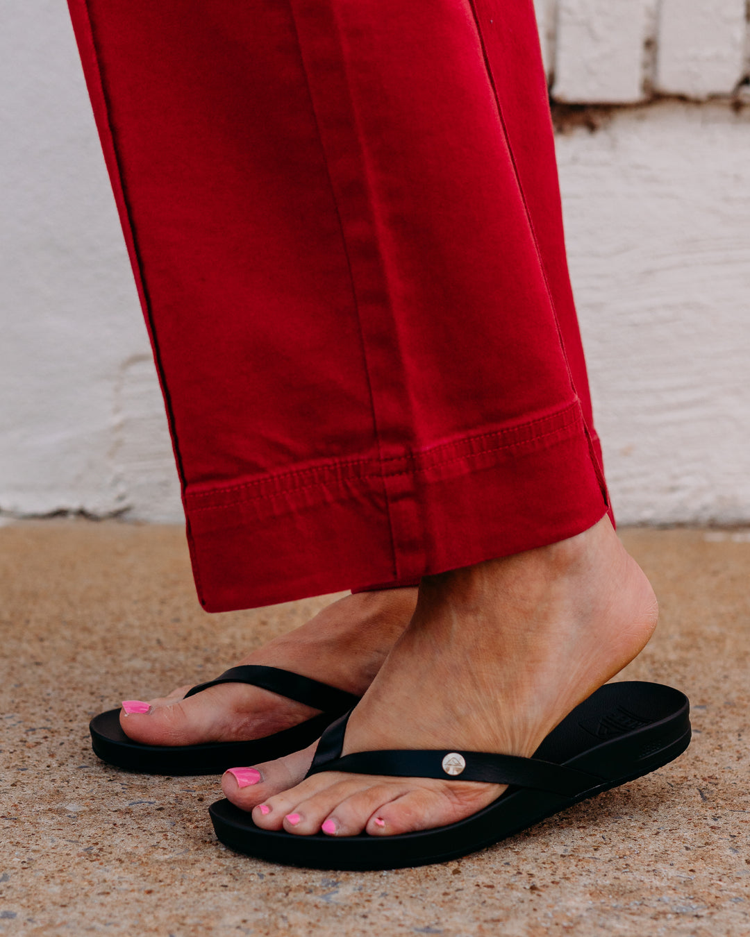 Reef: Vista Ivy in Black (CJ9157) - The Vogue Boutique