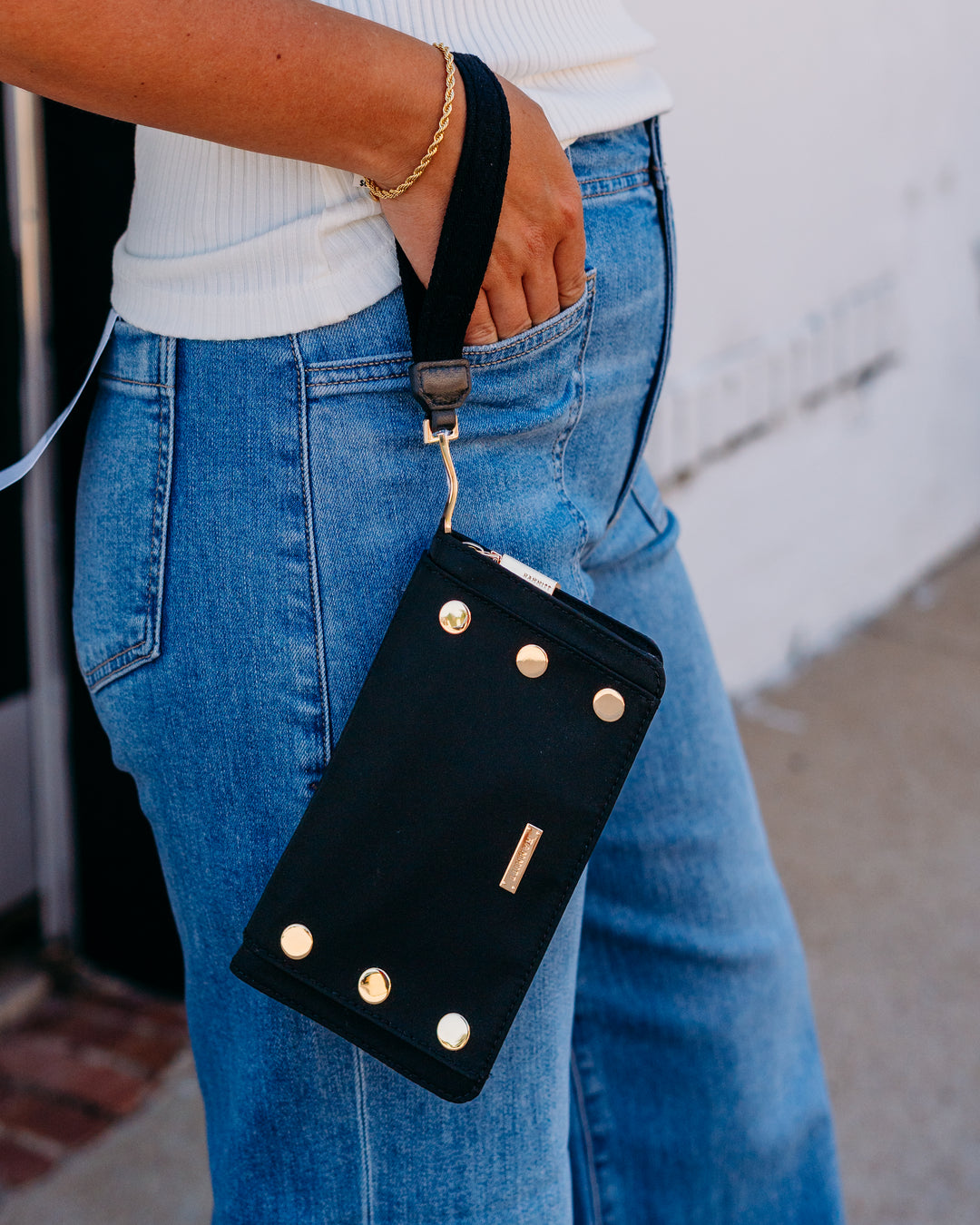 Hammitt: Bryant Wallet in Black Nylon Cargo (18190) - The Vogue Boutique