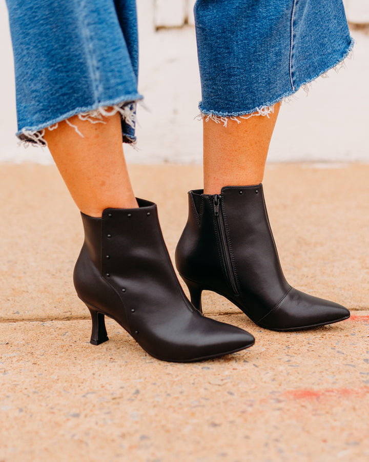 Clarks: Kataleyna Madi Black Boots - The Vogue Boutique