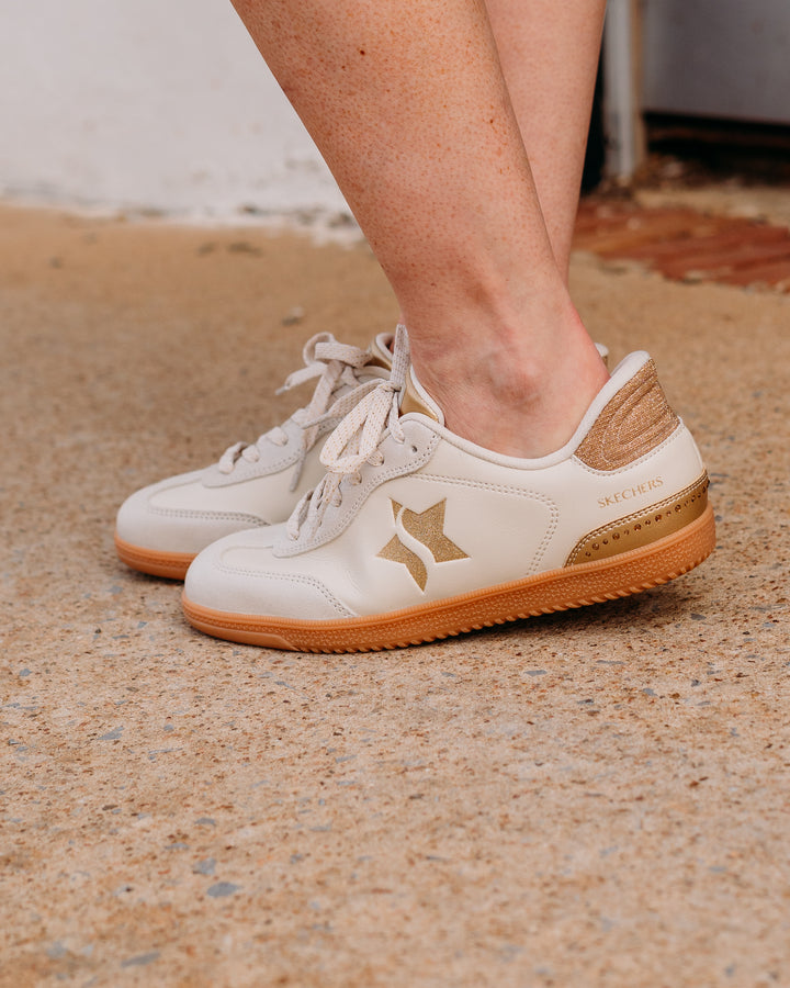 Skechers: Hotshot - Icy Elegance Shoe in Natural - The Vogue Boutique