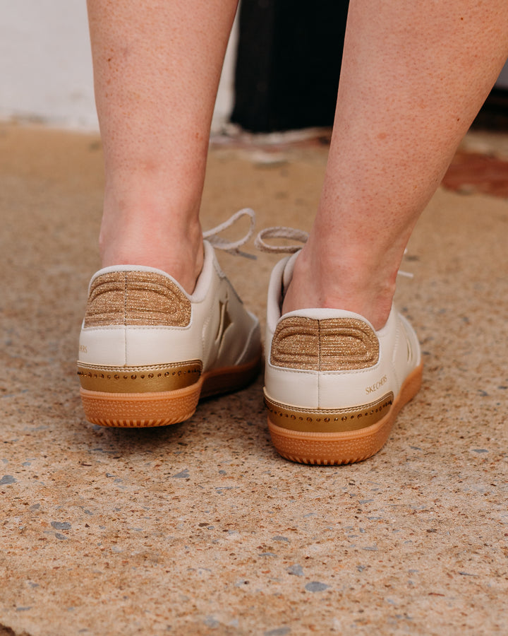 Skechers: Hotshot - Icy Elegance Shoe in Natural - The Vogue Boutique