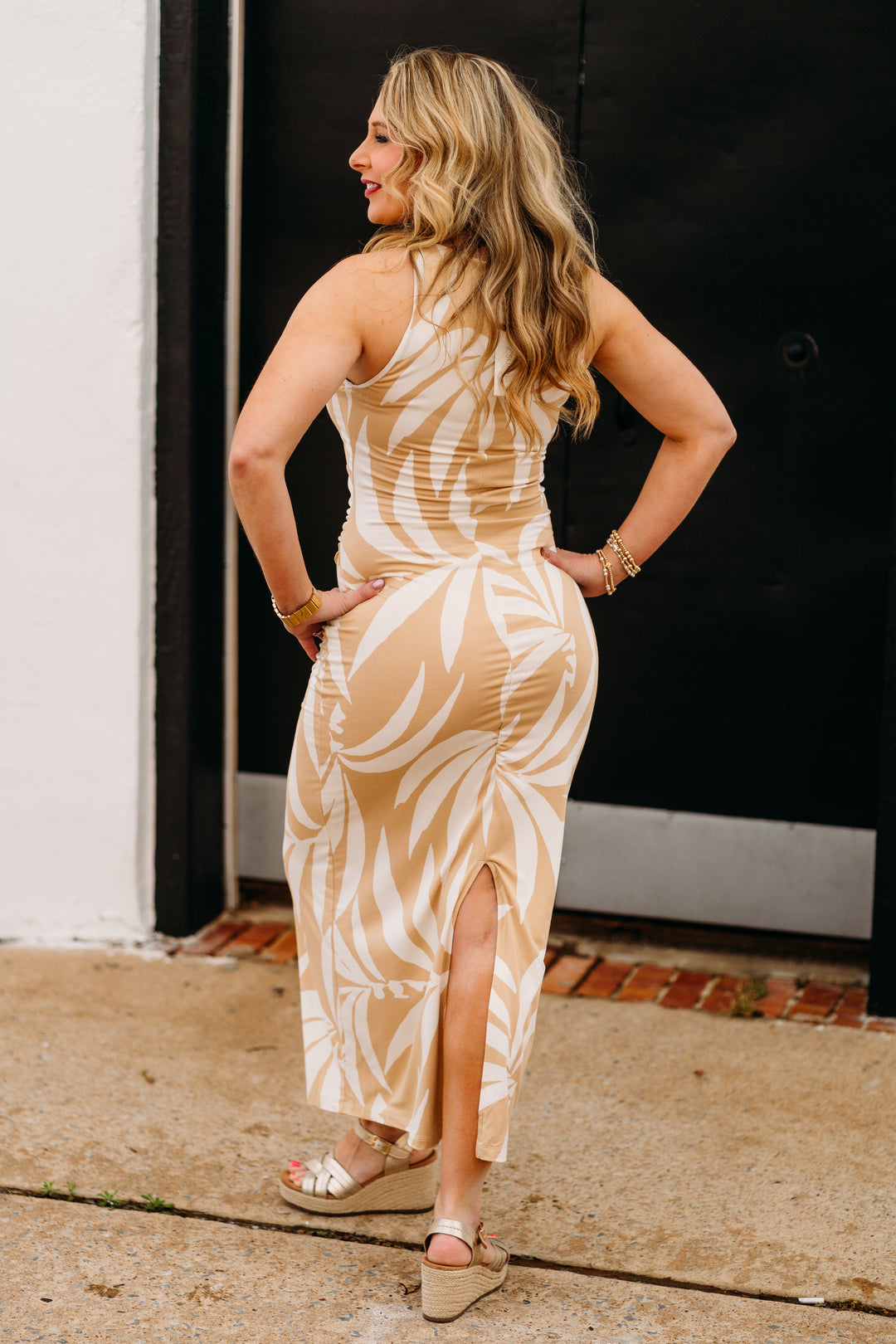 Z Supply: Adison Vacances Midi Dress in Santal - The Vogue Boutique