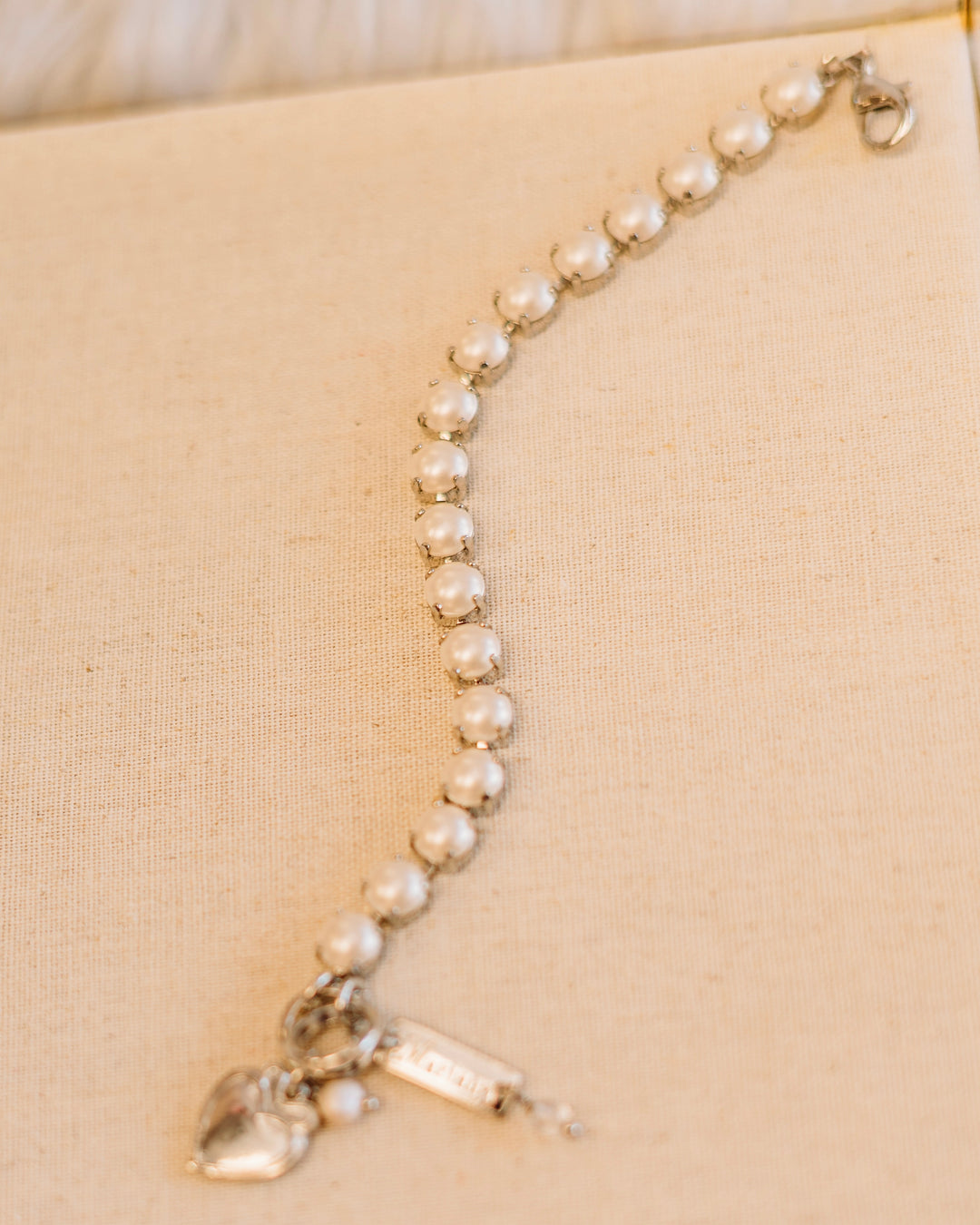 Mariana: Silver Large Everyday Bracelet "Pearl" (B-4474-M48-RO)
