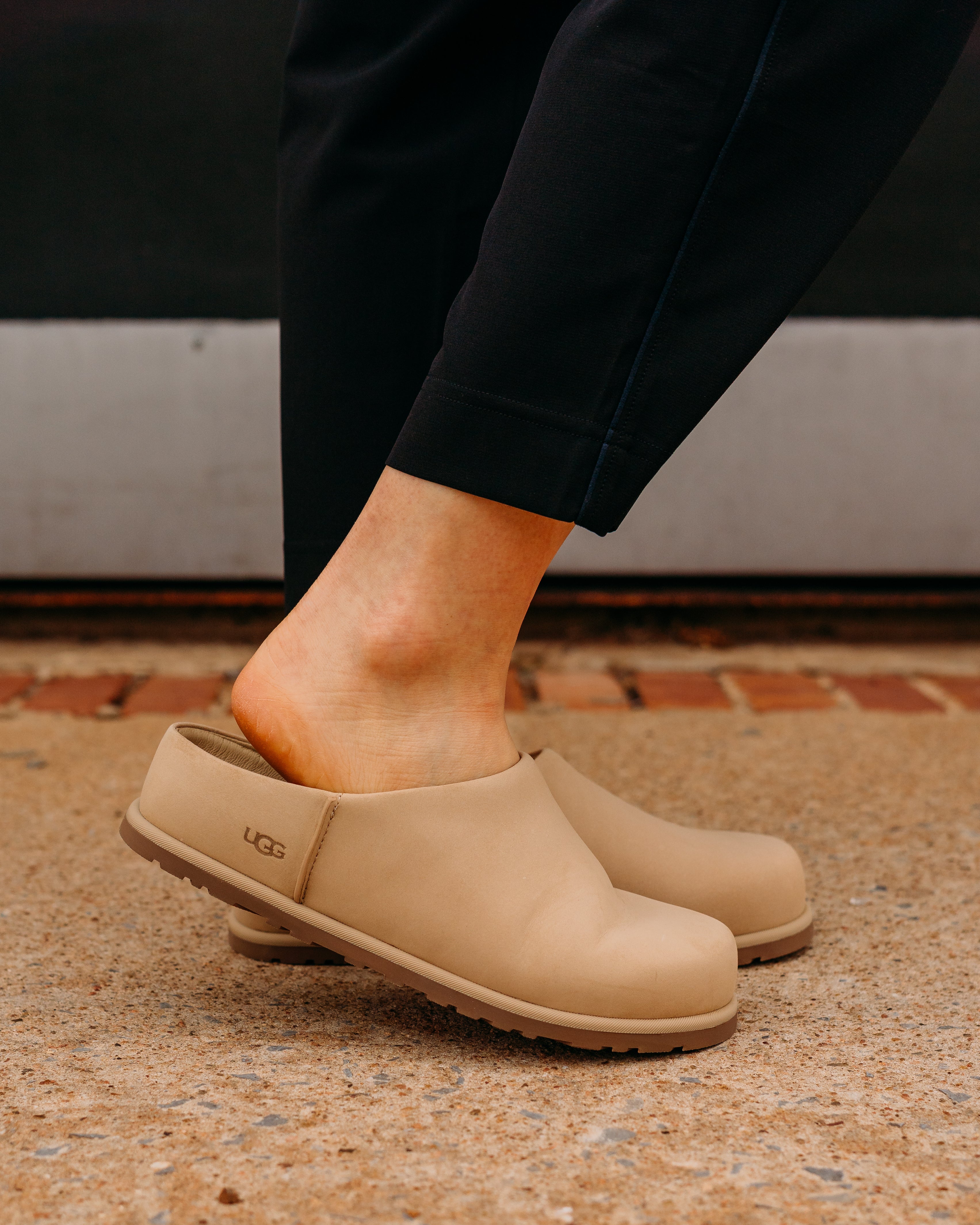 Women's Otzo Clog in Mustard Seed: Versatile and Comfortable