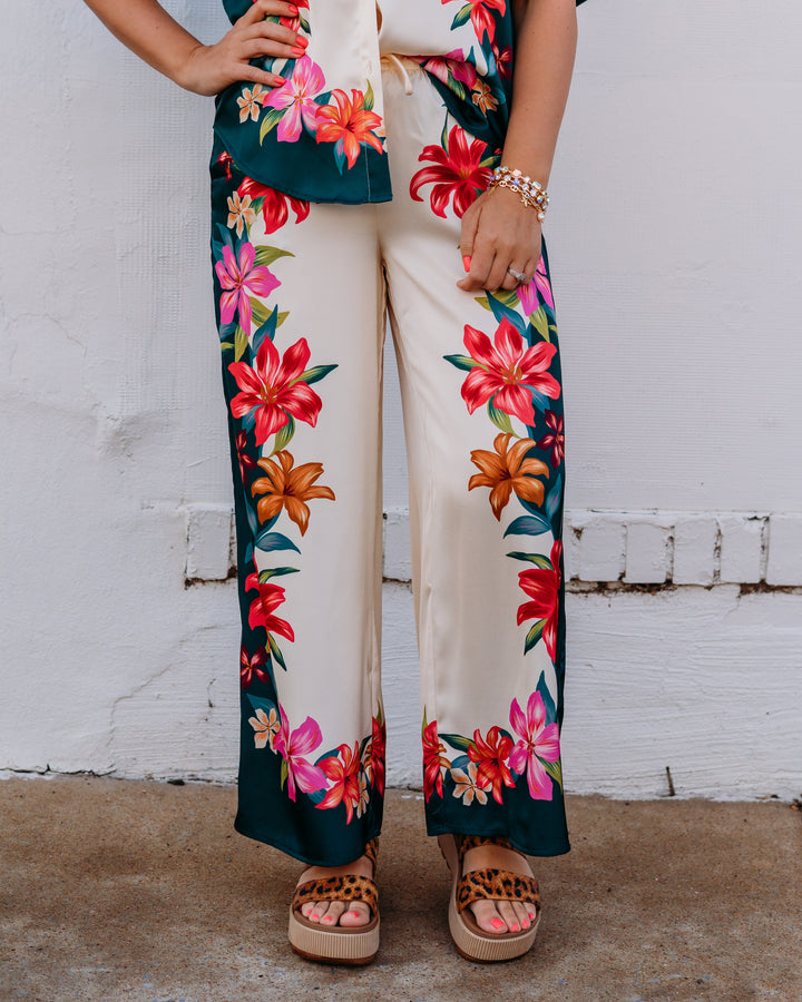 Z Supply: Lani Kiwi Pant in Multi - The Vogue Boutique