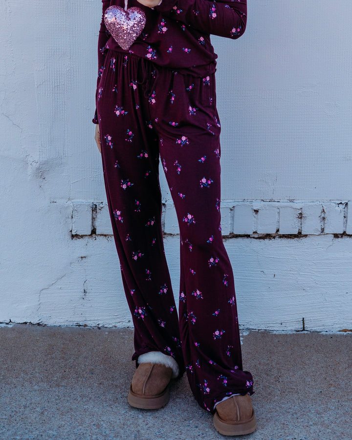 Z Supply: At Ease Ditsy Pant in Merlot - The Vogue Boutique