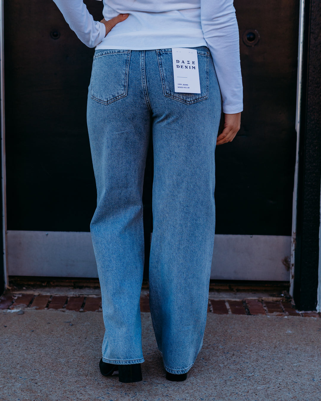 Daze: 1999 Jeans Slouch 90's Fit in Lovers Knot (D00017220DC) - The Vogue Boutique