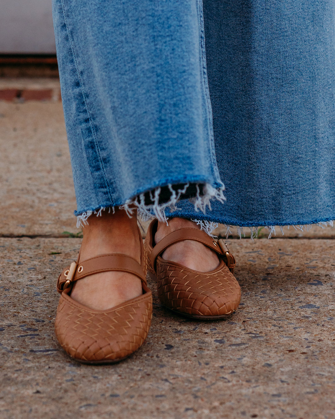 DV: Mulaney Women's Shoe in Toffee (MULANEYW)