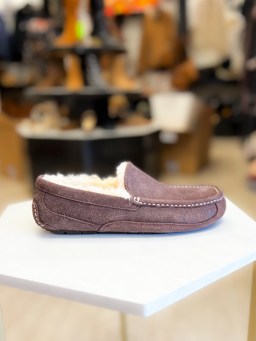 Ugg: Men Ascot Leather Distressed Slipper in Dusted Cocoa - The Vogue Boutique