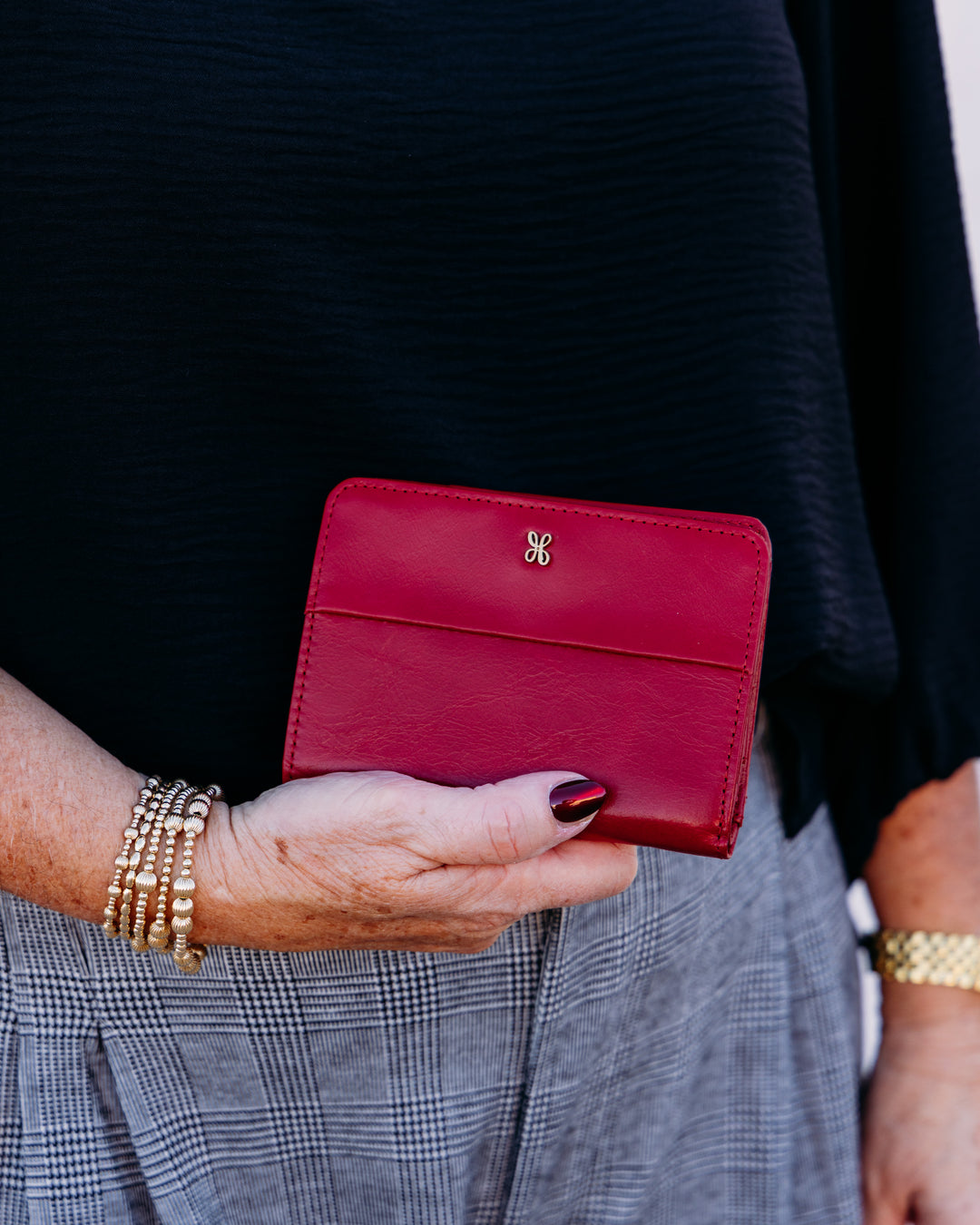 Hobo: Jill Bifold Wallet in True Red