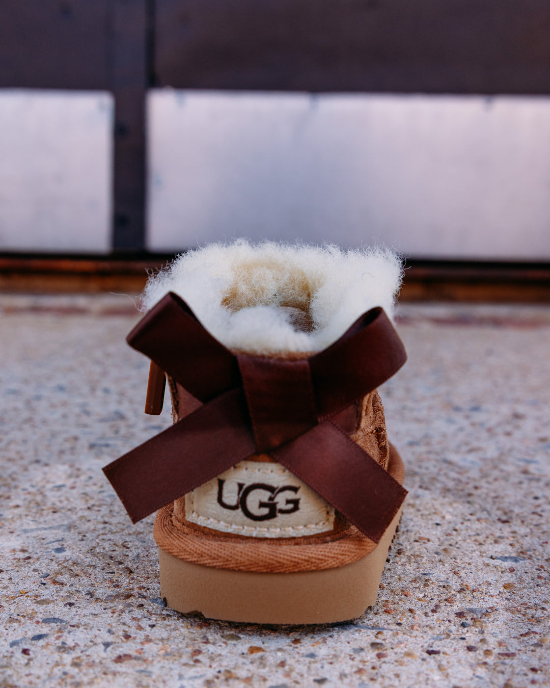 UGG: Toddler Ultra Mini Bailey Bow Boot in Chestnut