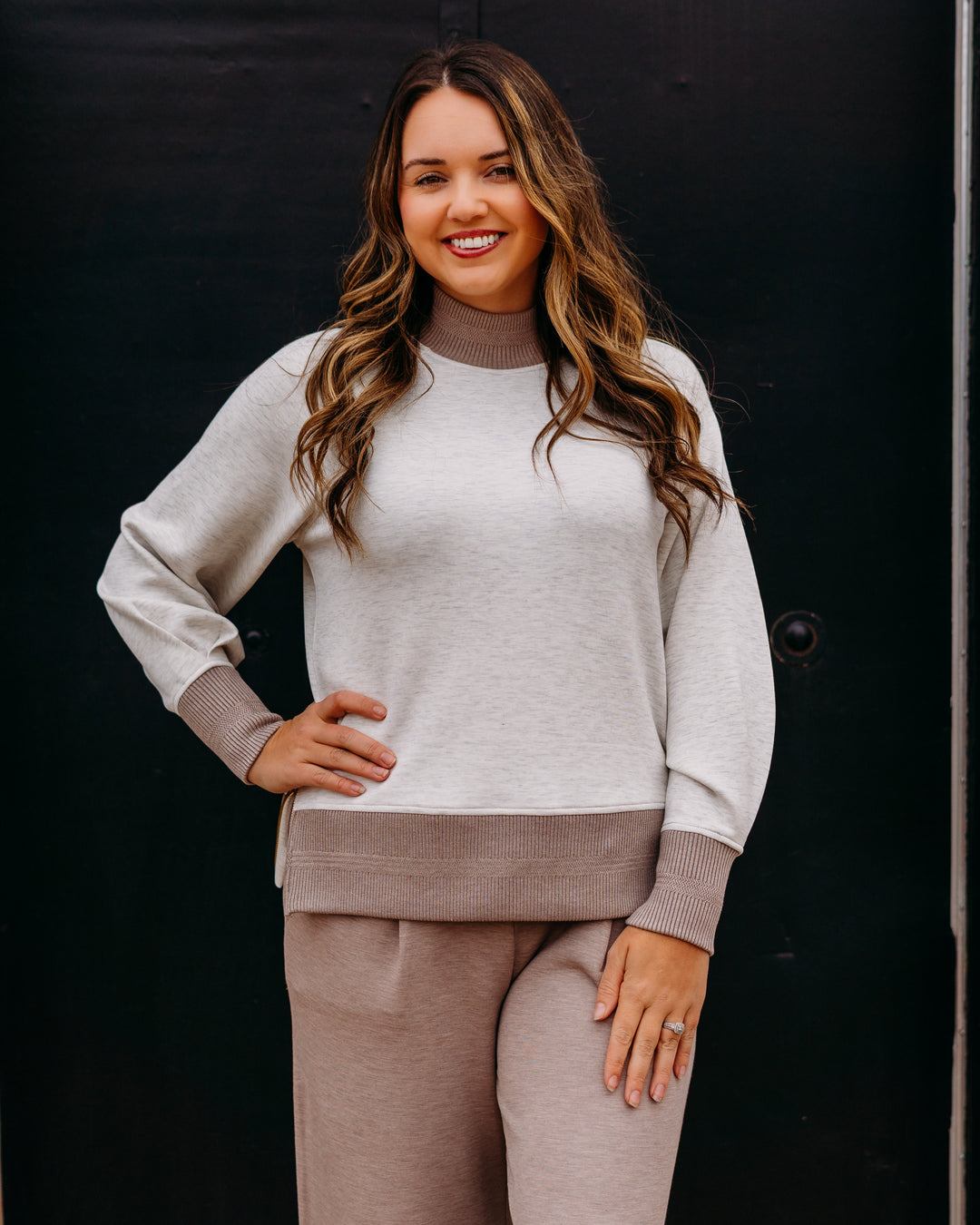 Varley: Loxley Raglan Boyfriend Sweat in Ivory Marl/ Taupe Marl - The Vogue Boutique