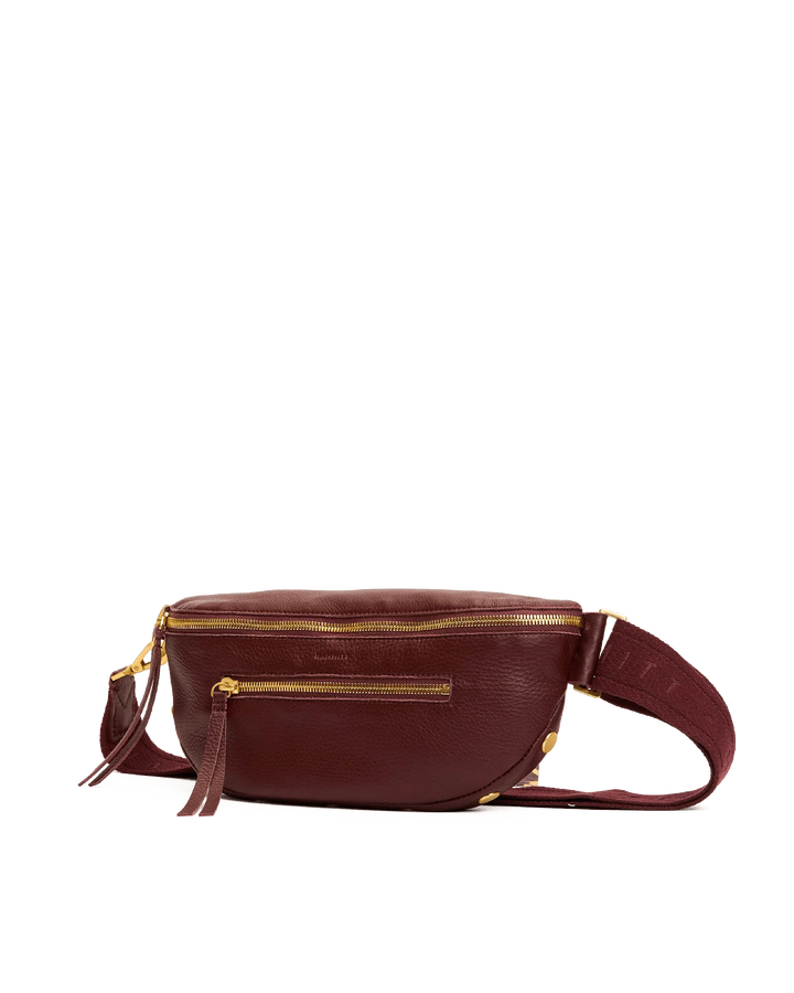 Hammitt: Charles Crossbody Med in Cherrywood Pebble