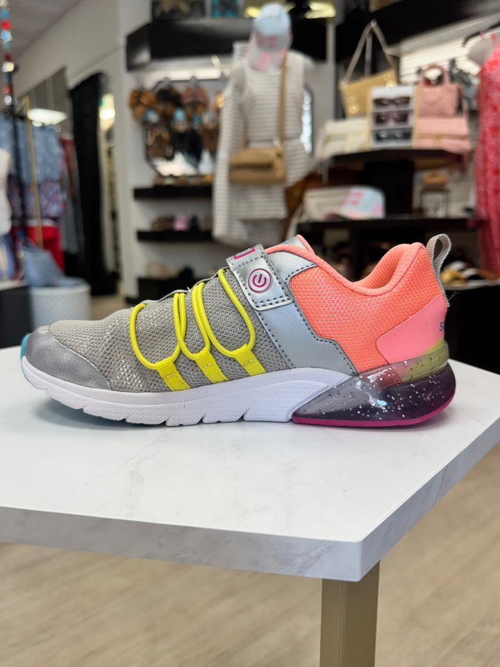 Saucony: Kids Flash Glow Sneaker in Silver/ Multi - The Vogue Boutique