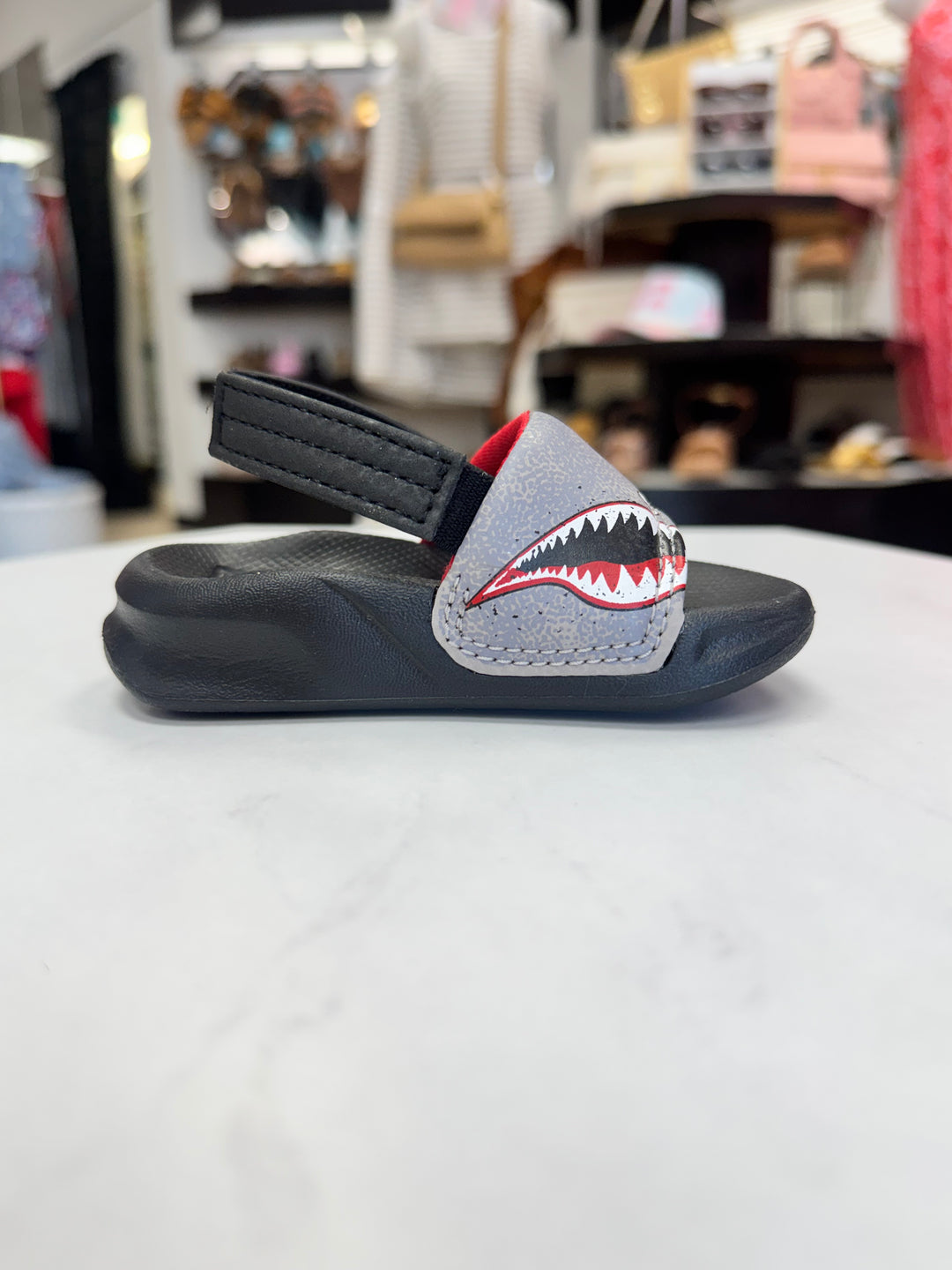 Reef: Kids Little One Slide Sandals Flying Sharks - The Vogue Boutique