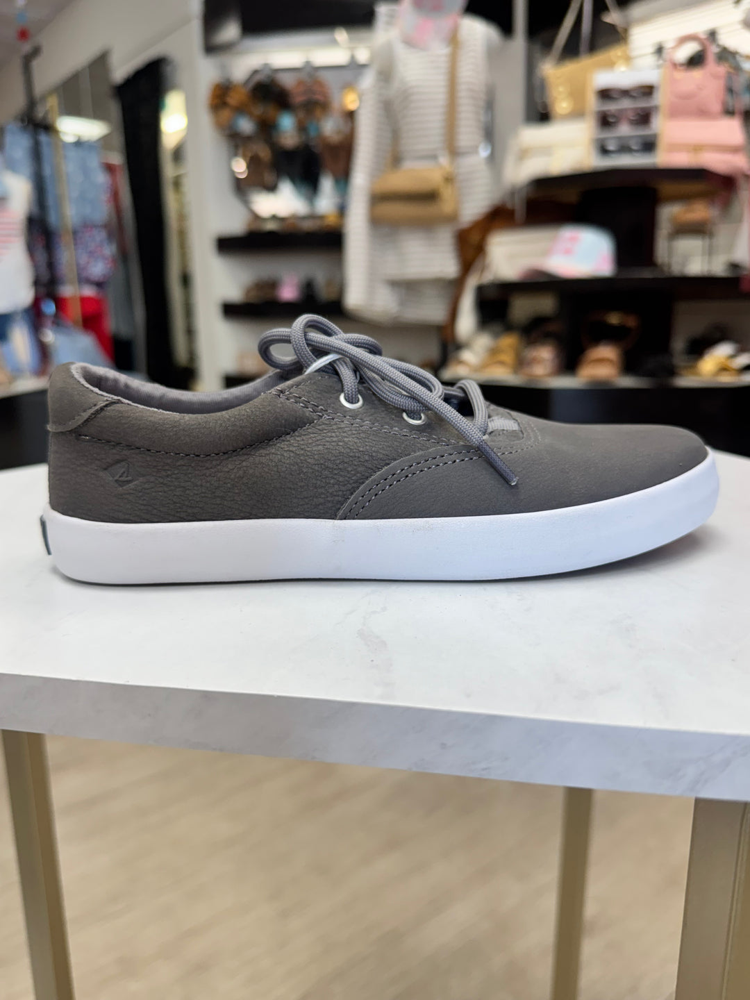 Sperry: Big Kids Spinnaker Washable Sneaker in Grey - The Vogue Boutique