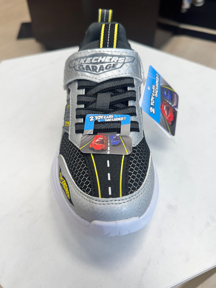 Skechers: Garage Sneaker in Silver/Black