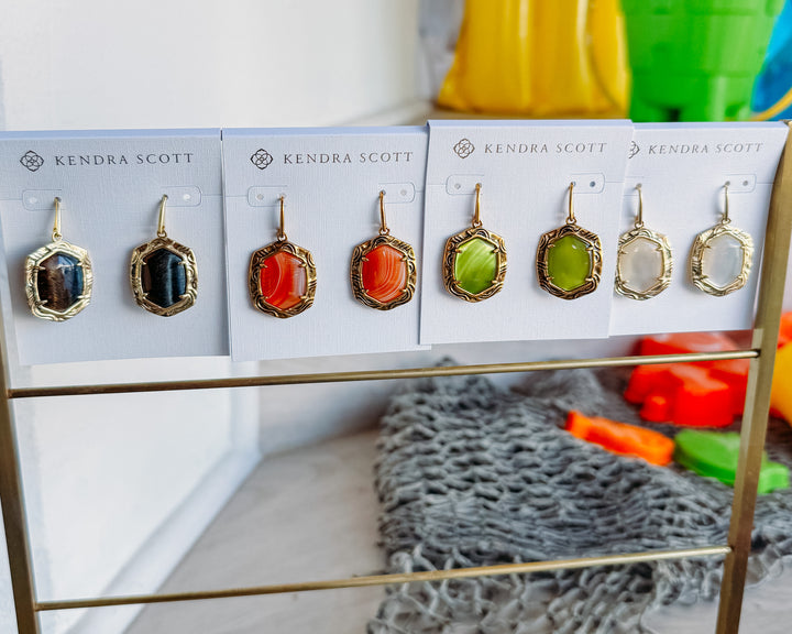 Kendra Scott: Tiger Chartreuse Green Striped Daphne Drop Earrings in Vintage Gold (9608805511)