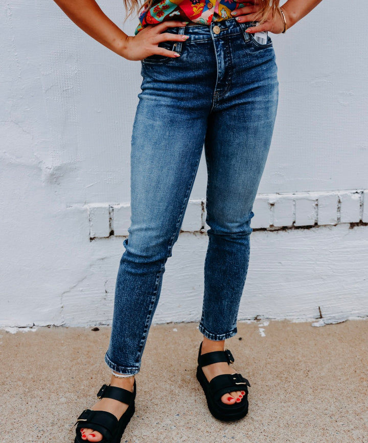 Kut: Reese High Rise Fab AB Ankle Straight Regular Hem in Fresh (KP1610MD4)