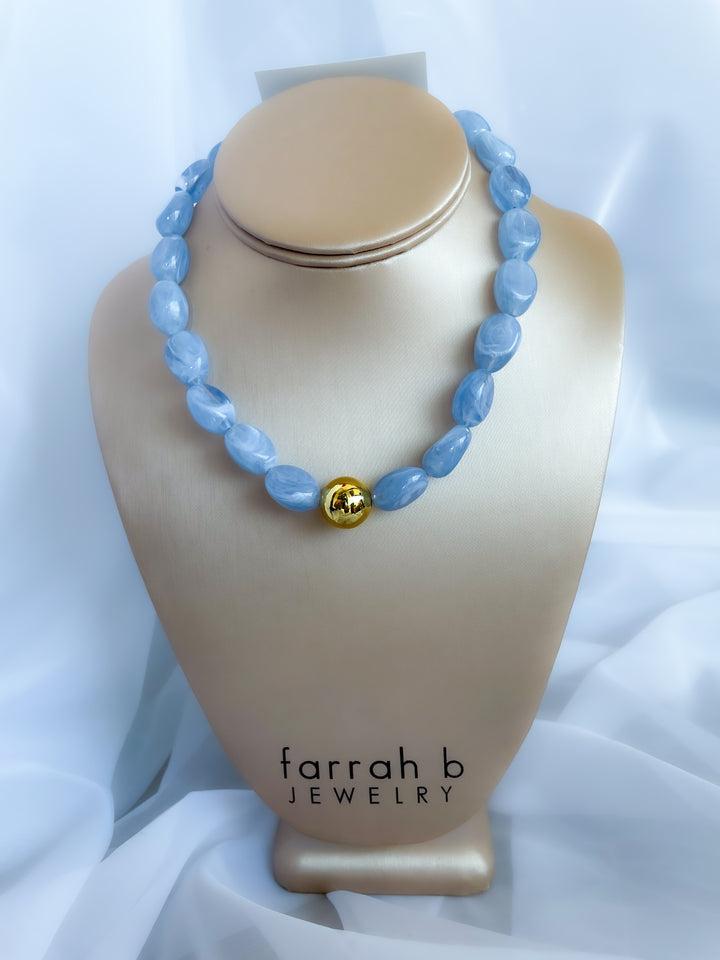 Farrah b: CENTER OF ATTENTION Statement Necklace Light Blue (NBD10)