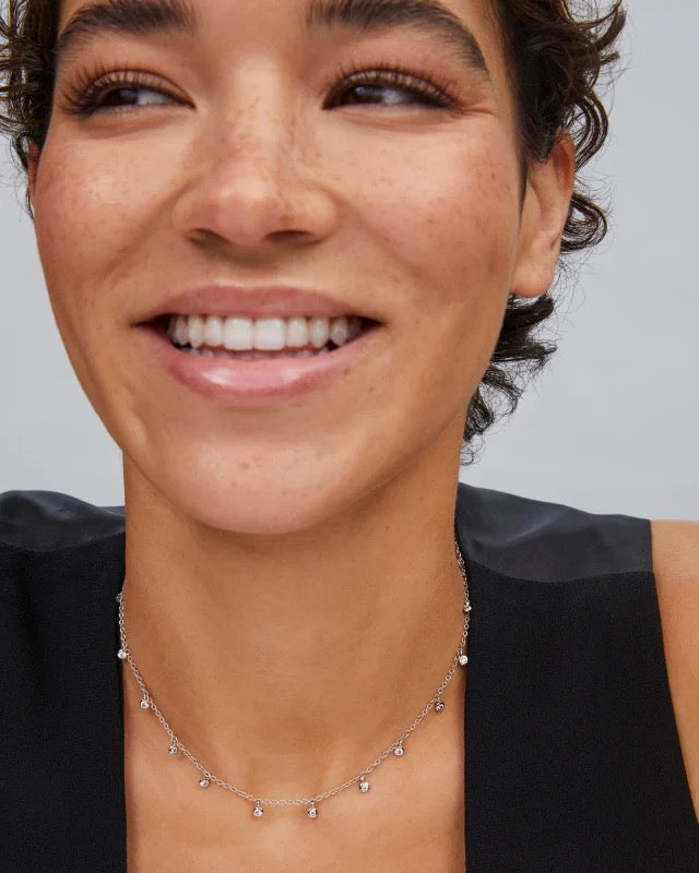 Kendra Scott: Amelia Chain Necklace in Silver - The Vogue Boutique