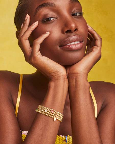Kendra Scott: Cailin Stretch Bracelet in Gold White Crystal - The Vogue Boutique