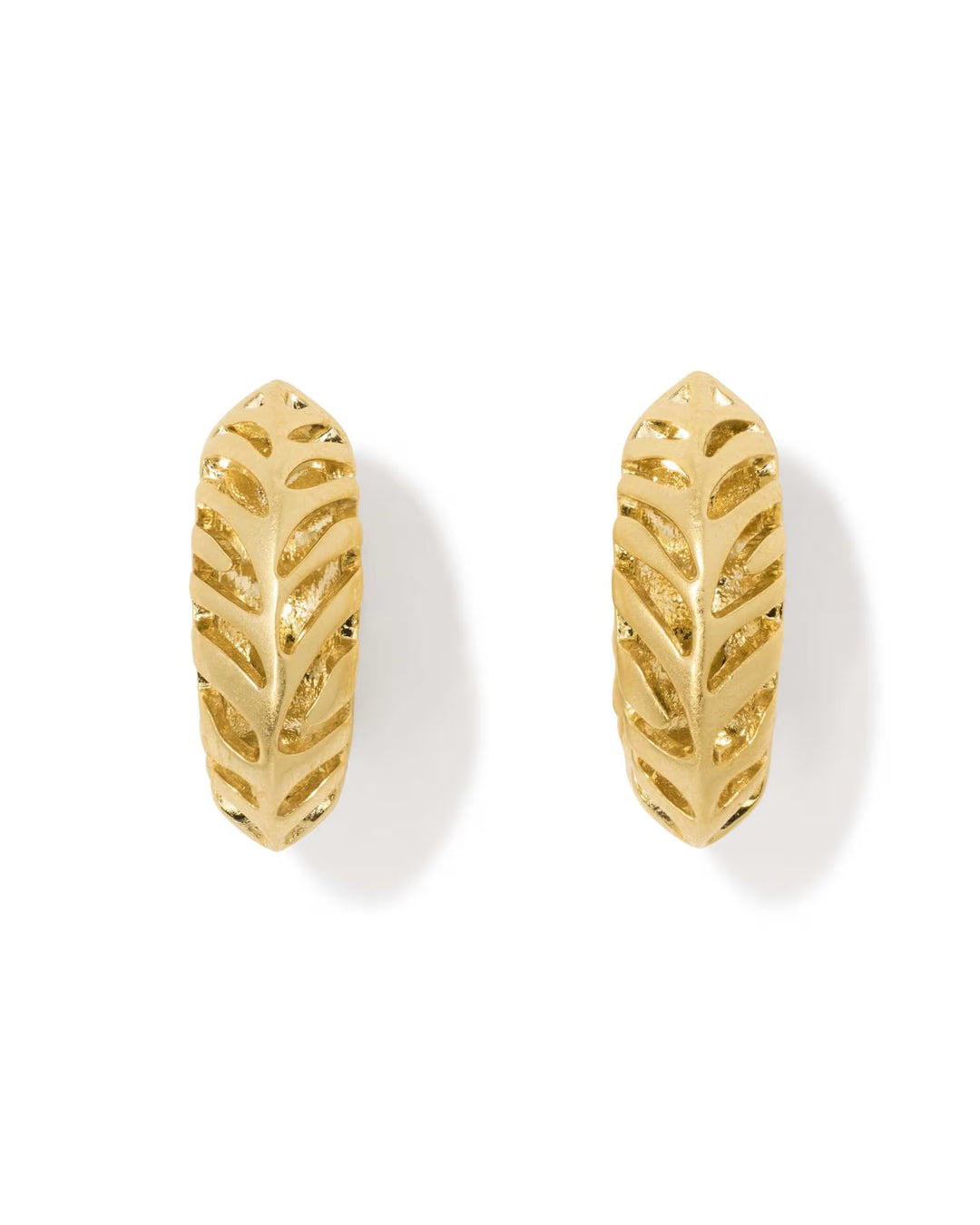 Kendra Scott: Tiger Stripped Mikki Huggie Earrings in Gold (9608805535)