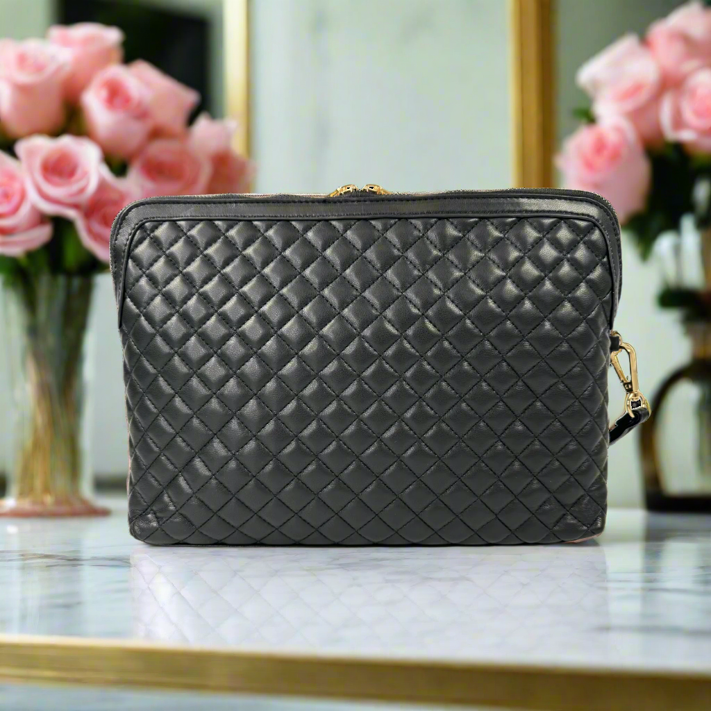 PurseN: Litt Makeup Case in Timeless Quilted (H2090TQ)