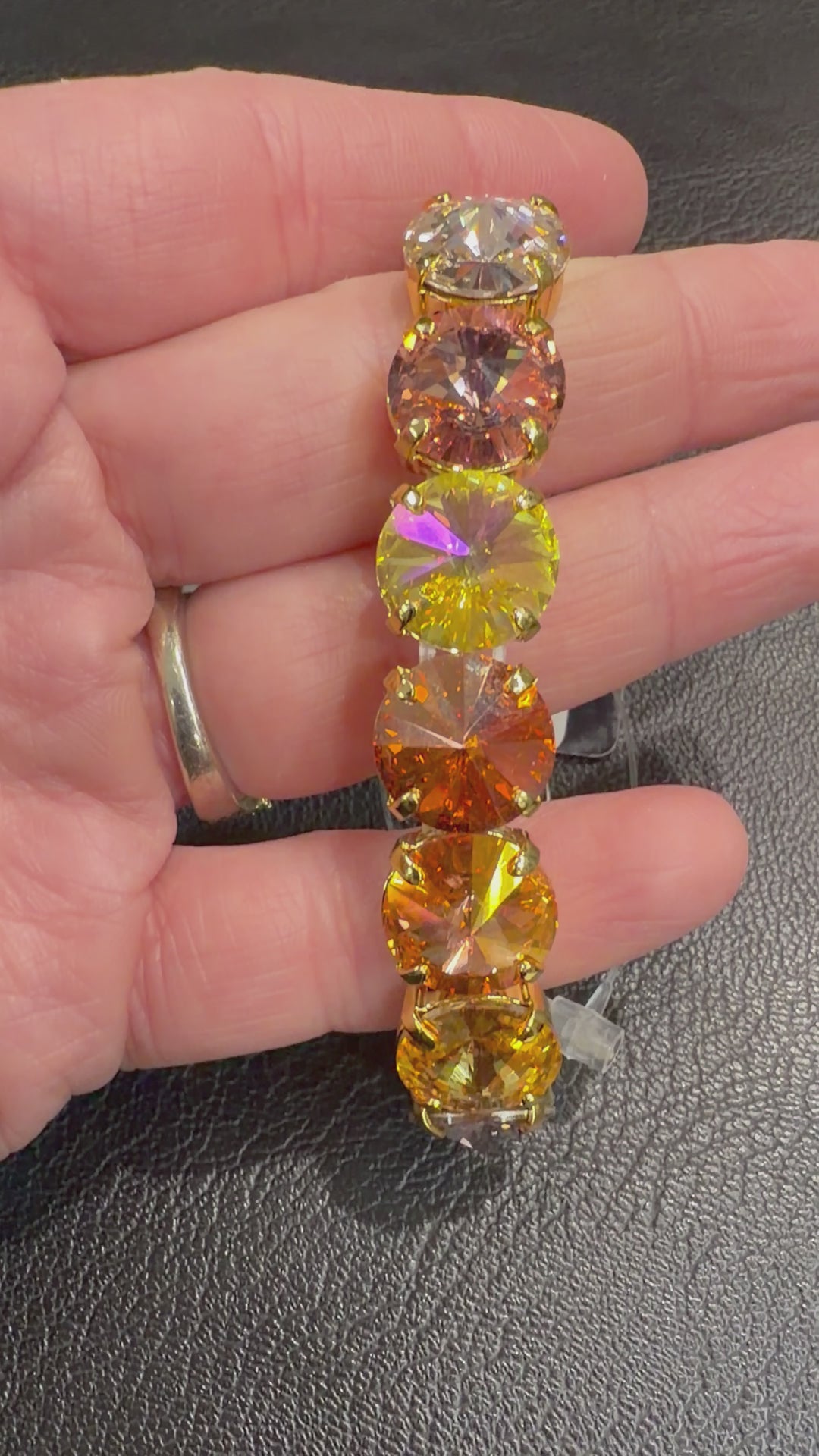TOVA: (B7077CGB) Croatia Stretch Bracelet Candy Glam Blush