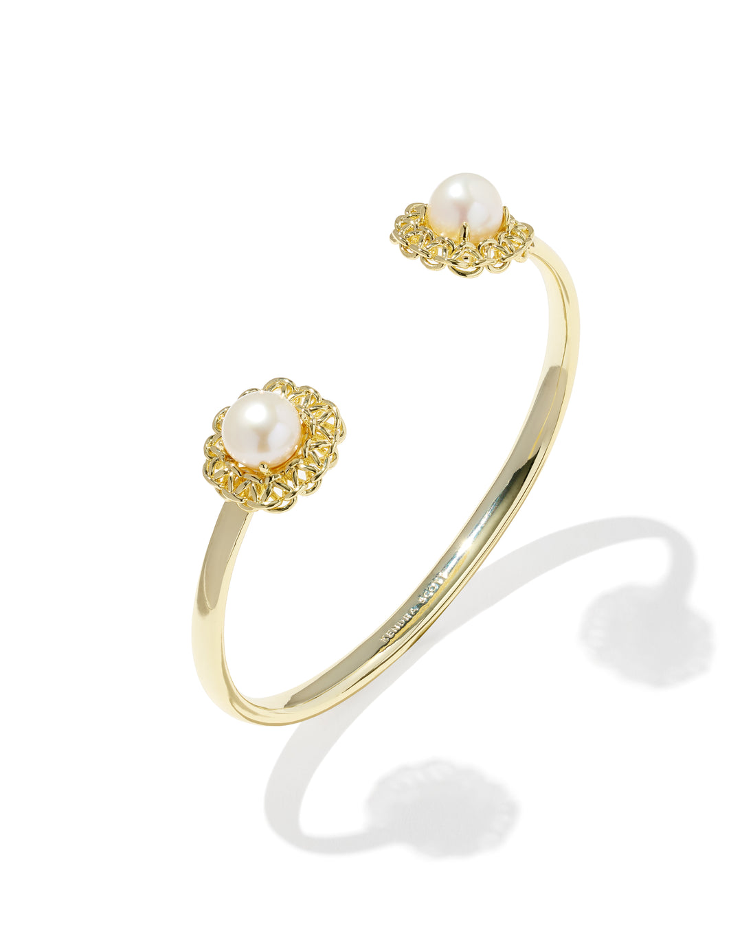 Kendra Scott: Gabriella Pearl Cuff Bracelet in Gold Freshwater Cultured Pearl - The Vogue Boutique