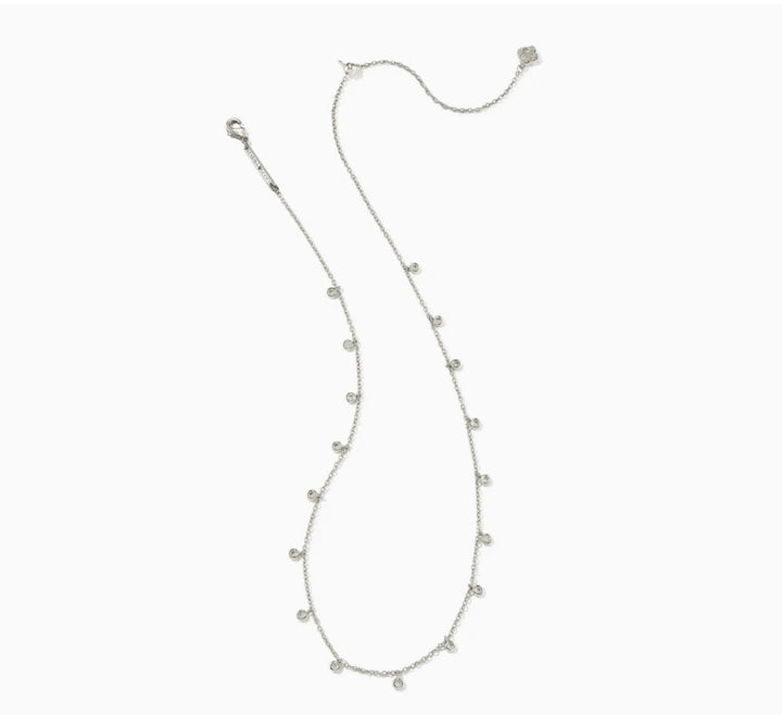 Kendra Scott: Amelia Chain Necklace in Silver - The Vogue Boutique